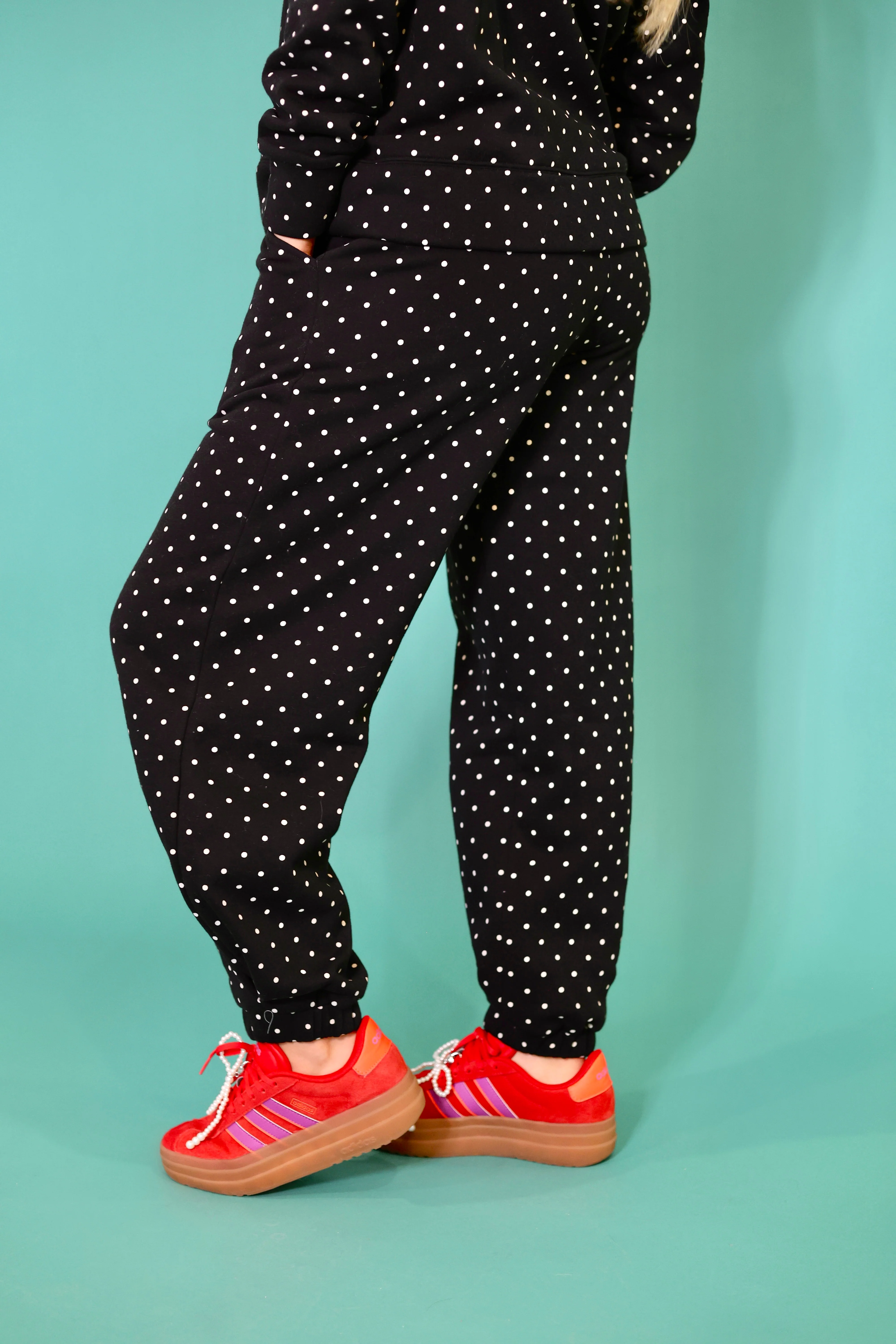 Black Ivory Polka Dot Sweatsuit Set Size Pack - Hoodie & Sweatpants (2S, 2M, 2L, 1XL) - Image 2